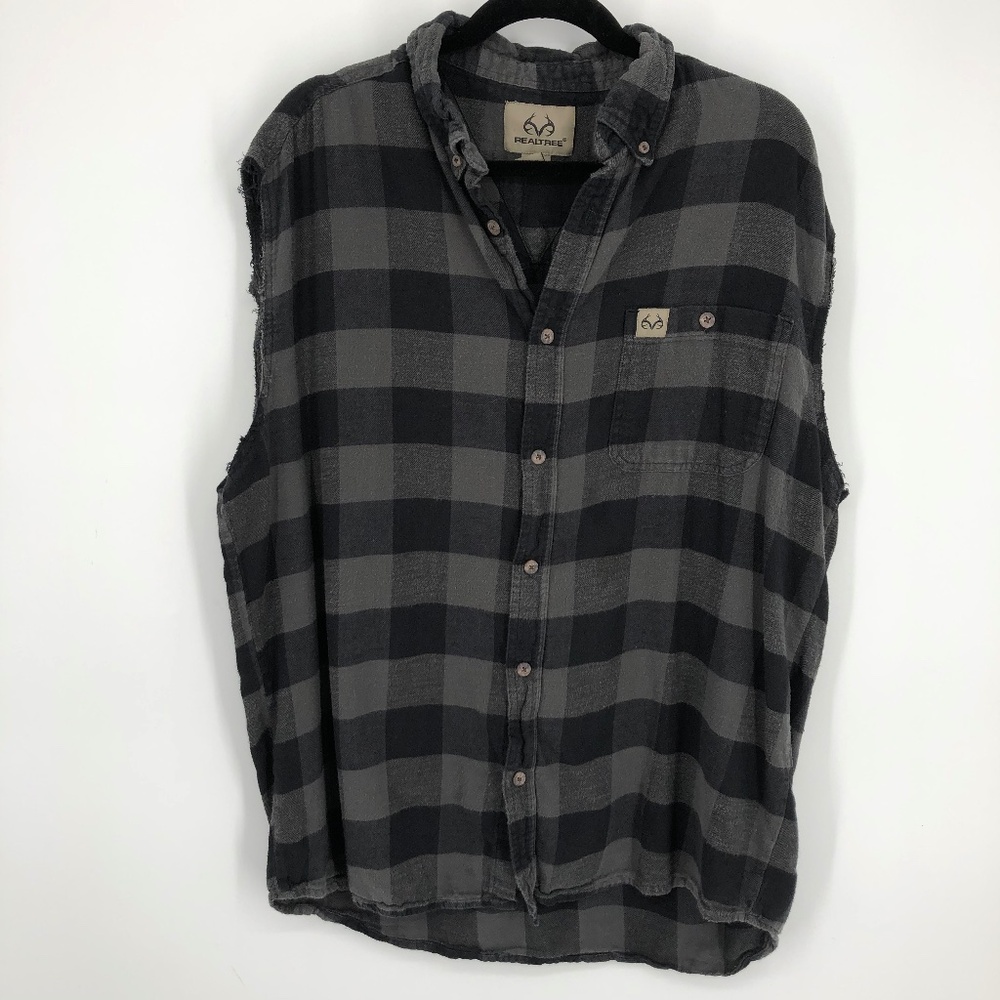 Realtree Mens Muscle Shirt Button Up Size XL Gray Black‎ Plaid Flannel Pocket